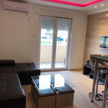 Aco Apartment Требинє Екстер'єр фото