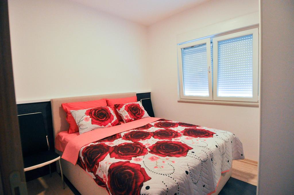 Aco Apartment Требинє Екстер'єр фото